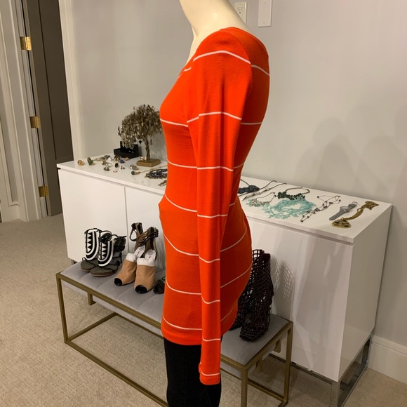 New BCBG Max Azria knit long sleeve top Medium - Picture 6 of 12